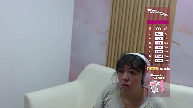 Susan Pussy online show from June 3, 2026, 11:55 am