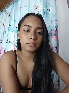 Snapshot of xcleila chatting on July 11, 2026, 5:02 pm xcleila online show from July 11, 2026, 5:02 pm