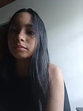 Snapshot of xcleila chatting on July 8, 2026, 9:48 pm xcleila online show from July 8, 2026, 9:48 pm