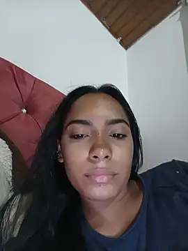 Snapshot of xcleila chatting on June 1, 2026, 4:13 am xcleila online show from June 1, 2026, 4:13 am