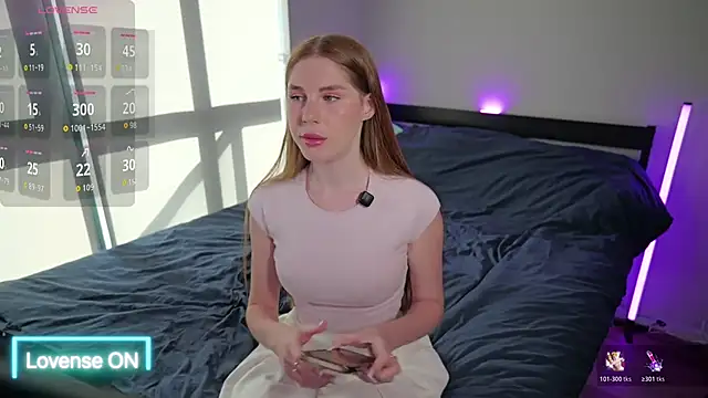 Snapshot of Vesnyshka_ chatting on July 4, 2026, 12:28 am Vesnyshka online show from July 4, 2026, 12:28 am