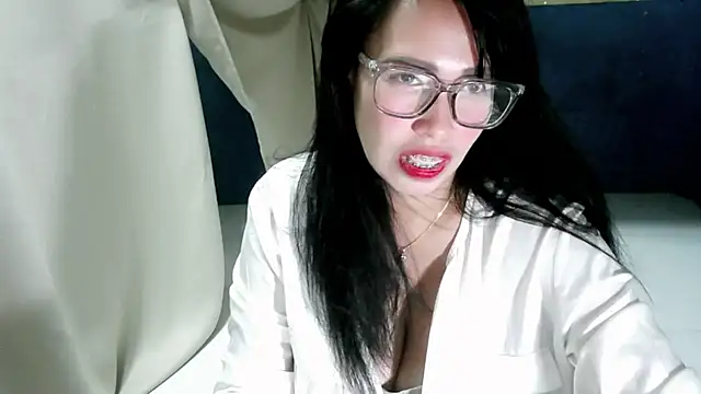 Snapshot of honey_kawai chatting on June 11, 2026, 1:49 am honey kawai online show from June 11, 2026, 1:49 am
