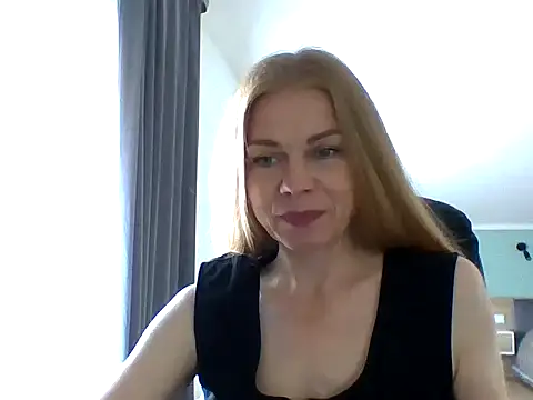 Snapshot of Tina5394 chatting on June 15, 2026, 5:18 am Tina5394 online show from June 15, 2026, 5:18 am