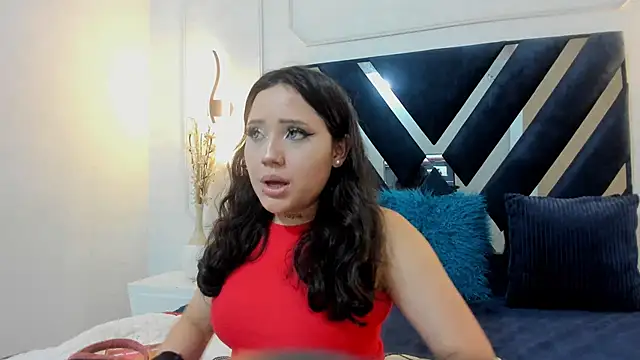 Snapshot of Miiarouse__ chatting on May 29, 2026, 1:06 pm Miiarouse online show from May 29, 2026, 1:06 pm