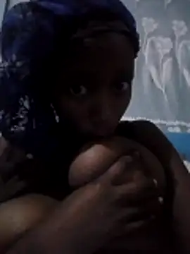 Snapshot of Midnightt_teasse chatting on June 17, 2026, 5:56 pm Midnightt teasse online show from June 17, 2026, 5:56 pm
