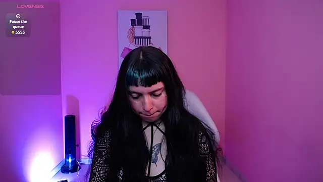 Snapshot of _sofia_smth_xx chatting on May 27, 2026, 2:35 pm sofia smth xx online show from May 27, 2026, 2:35 pm