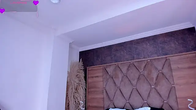 Snapshot of ThaliaHall_1 chatting on July 4, 2026, 10:54 am ThaliaHall 1 online show from July 4, 2026, 10:54 am