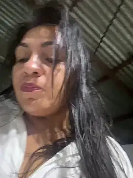 Snapshot of kloee_kann chatting on June 14, 2026, 1:24 am kloee kann online show from June 14, 2026, 1:24 am