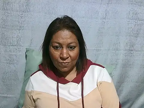 Snapshot of IndianSexyMilf69 chatting on June 6, 2026, 5:12 am IndianSexyMilf69 online show from June 6, 2026, 5:12 am