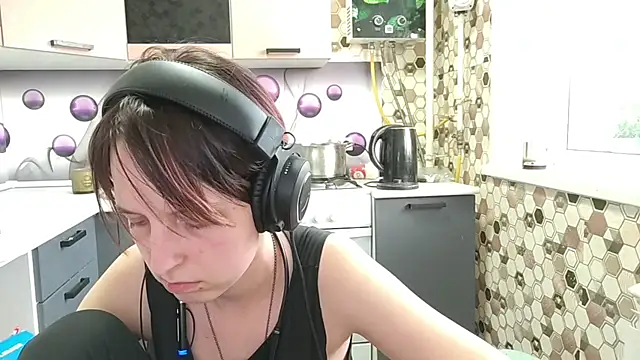 Snapshot of Saranade chatting on June 20, 2026, 5:07 pm Saranade online show from June 20, 2026, 5:07 pm