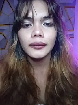 Snapshot of mikhay101 chatting on June 14, 2026, 3:35 pm mikhay101 online show from June 14, 2026, 3:35 pm