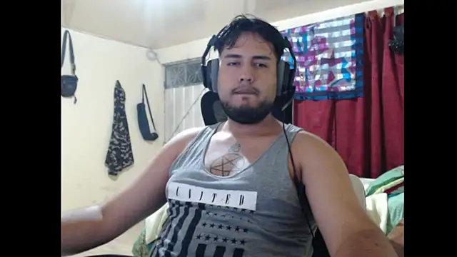 Snapshot of guillerme_08 chatting on July 10, 2026, 8:09 pm guillerme 08 online show from July 10, 2026, 8:09 pm