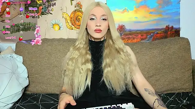 Snapshot of Chloecherry chatting on July 3, 2026, 6:14 pm Chloecherry online show from July 3, 2026, 6:14 pm