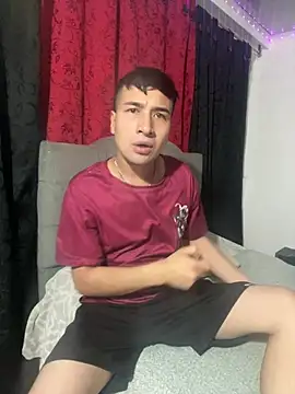 Snapshot of JULIANHOTSEX chatting on June 1, 2026, 2:45 am JULIANHOTSEX online show from June 1, 2026, 2:45 am