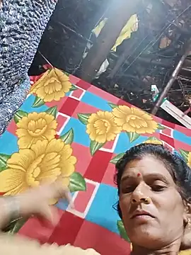 Snapshot of Cut_umang74 chatting on July 19, 2026, 10:39 pm Cut umang74 online show from July 19, 2026, 10:39 pm