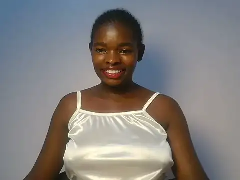 Snapshot of Emmerline_ chatting on July 13, 2026, 8:52 pm Emmerline online show from July 13, 2026, 8:52 pm