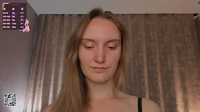 Snapshot of JenevaLitalien chatting on July 14, 2026, 3:40 pm JenevaLitalien online show from July 14, 2026, 3:40 pm