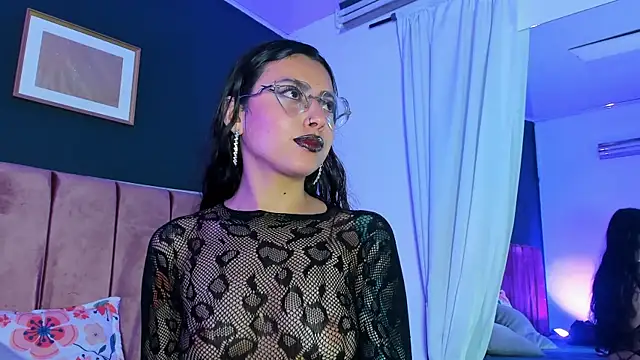 Snapshot of Violeta_muns chatting on July 8, 2026, 5:35 pm Violeta muns online show from July 8, 2026, 5:35 pm