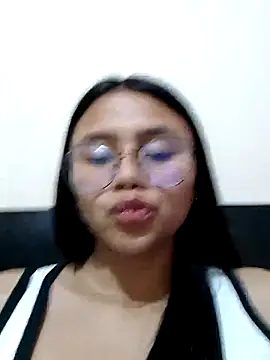 Snapshot of Sofielovee-01 chatting on July 18, 2026, 2:09 am Sofielovee-01 online show from July 18, 2026, 2:09 am
