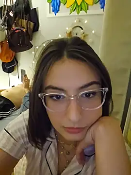 Snapshot of Juh_castro chatting on June 10, 2026, 2:57 am Juh castro online show from June 10, 2026, 2:57 am