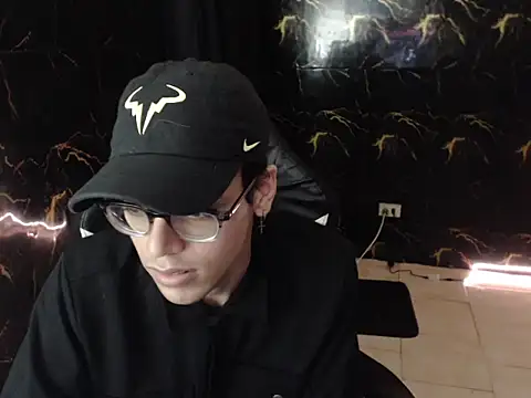 draven sex online show from June 11, 2026, 7:55 pm