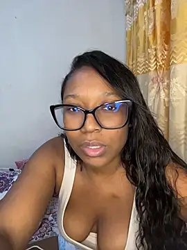 Snapshot of chell_iivy chatting on June 21, 2026, 7:58 am chell iivy online show from June 21, 2026, 7:58 am