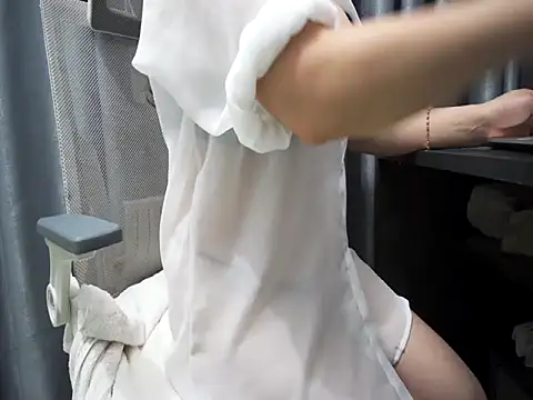 Ely sexyy online show from July 6, 2026, 3:58 pm