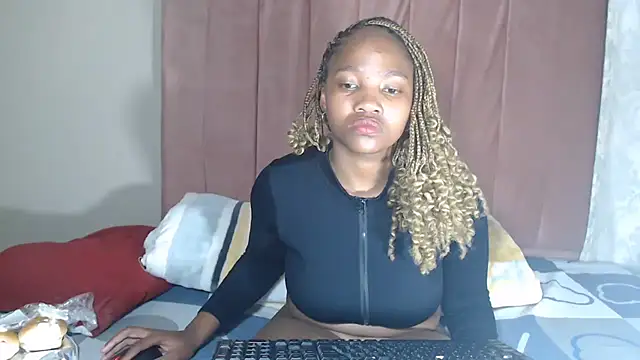 Snapshot of TallCandyx chatting on June 8, 2026, 7:14 pm TallCandyx online show from June 8, 2026, 7:14 pm
