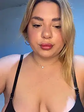 cutestsnoww online show from June 4, 2026, 12:32 pm