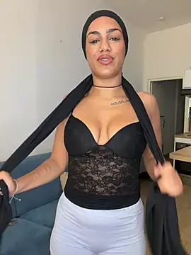 Snapshot of nadiabnssd chatting on July 25, 2026, 12:44 pm nadiabnssd online show from July 25, 2026, 12:44 pm