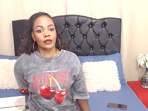 Snapshot of NicoleChanell04 chatting on June 7, 2026, 12:05 am NicoleChanell04 online show from June 7, 2026, 12:05 am