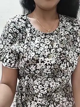 Simmy jaan online show from July 10, 2026, 8:09 pm