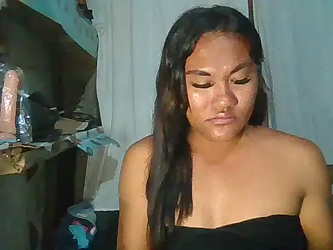 Snapshot of miyalicious chatting on June 1, 2026, 2:06 pm miyalicious online show from June 1, 2026, 2:06 pm