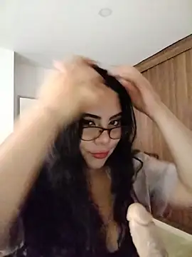 Snapshot of Roxxy_Sade chatting on June 27, 2026, 10:16 pm Roxxy Sade online show from June 27, 2026, 10:16 pm