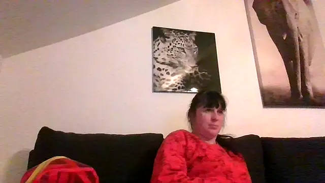 sexujuly88 online show from April 17, 2026, 9:39 pm