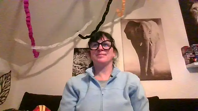 Snapshot of sexujuly88 chatting on April 23, 2026, 9:27 pm sexujuly88 online show from April 23, 2026, 9:27 pm