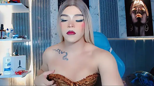  the blonde girls01 online show from July 18, 2026, 12:30 am