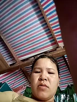 Snapshot of Yii_sexyy chatting on June 5, 2026, 8:42 am Yii sexyy online show from June 5, 2026, 8:42 am