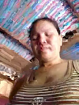 Snapshot of Yii_sexyy chatting on June 4, 2026, 7:24 am Yii sexyy online show from June 4, 2026, 7:24 am