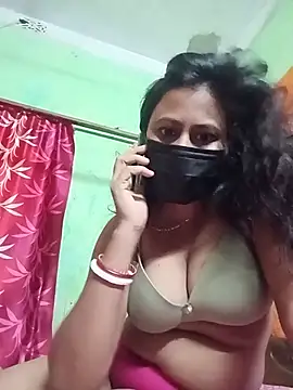 Sayanichatterjee024 online show from June 10, 2026, 5:41 am