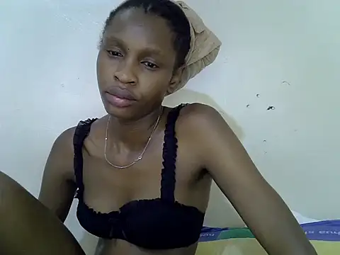 Snapshot of velvet_luxe chatting on July 8, 2026, 10:43 pm velvet luxe online show from July 8, 2026, 10:43 pm