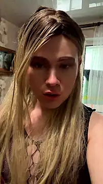 Snapshot of TomQuartz chatting on July 12, 2026, 1:45 pm TomQuartz online show from July 12, 2026, 1:45 pm
