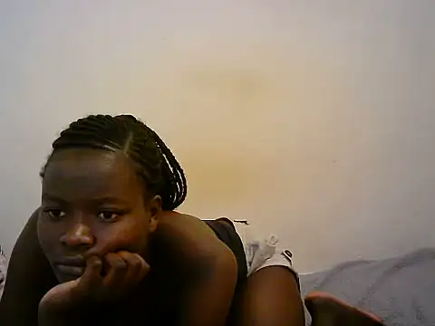BerryJulie online show from July 1, 2026, 5:19 am