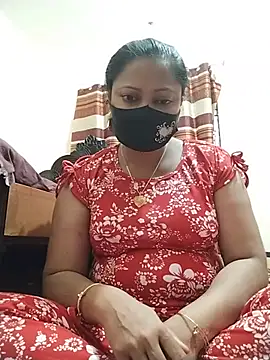Snapshot of Uma_2 chatting on June 4, 2026, 4:55 pm Uma 2 online show from June 4, 2026, 4:55 pm