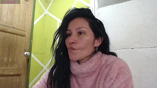 Snapshot of Nicolsweet_ chatting on June 9, 2026, 9:05 pm Nicolsweet online show from June 9, 2026, 9:05 pm
