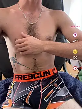 Snapshot of Tom19Cm_xx chatting on July 16, 2026, 2:25 pm Tom19Cm xx online show from July 16, 2026, 2:25 pm