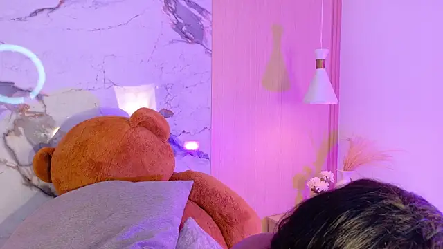 Snapshot of EmiilyLovex chatting on July 2, 2026, 3:07 pm EmiilyLovex online show from July 2, 2026, 3:07 pm