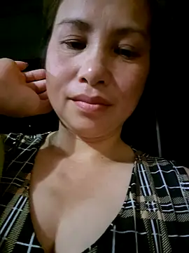 Snapshot of Yai_baby chatting on June 7, 2026, 3:50 pm Yai baby online show from June 7, 2026, 3:50 pm