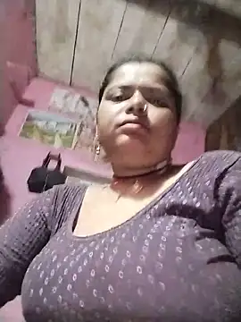 Snapshot of HOpooja356l chatting on June 14, 2026, 1:02 am HOpooja356l online show from June 14, 2026, 1:02 am