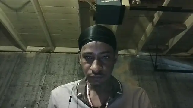 Snapshot of Leo99842 chatting on July 5, 2026, 6:26 pm Leo99842 online show from July 5, 2026, 6:26 pm